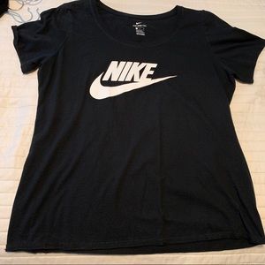 Nike T-shirt
